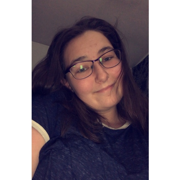 Meet your Posher, Elizabeth - Picture 1 of 1